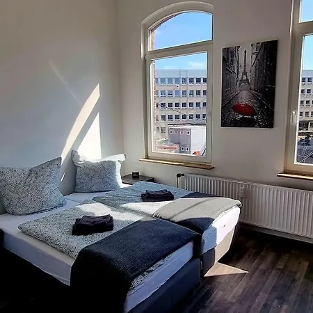 Free Parking Wlan Badewanne Hauptbahnhof Roter Faden Apartment